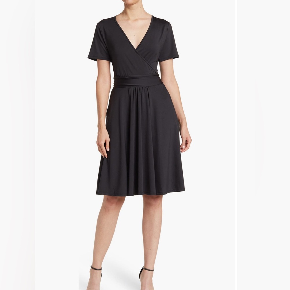 Elegant Black Midi Dress size:xs